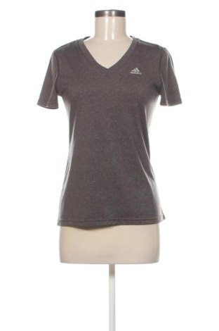 Tricou de femei Adidas, Mărime S, Culoare Maro, Preț 73,49 Lei, #137810239