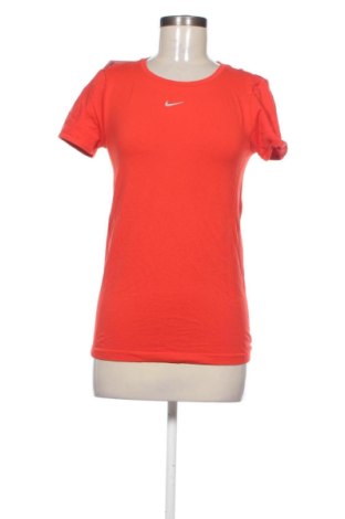 Tricou de femei Nike, Mărime M, Culoare Roșu, Preț 73,49 Lei, #137818830
