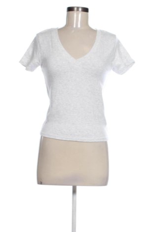 Dámské tričko Pull&Bear, Velikost XS, Barva Šedá, Cena  213,00 Kč, #137804180