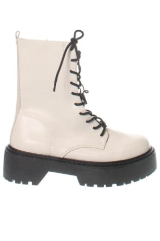 Dámské poltopánky Pull&Bear, Veľkosť 38, Farba Kremová, Cena  32,00 €, #137804792