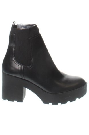 Дамски боти Steve Madden, Размер 40, Цвят Черен, Цена 91,00 €, #137815028
