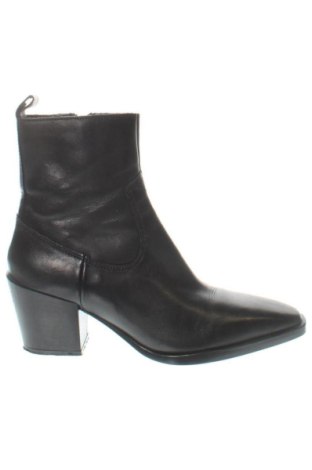 Дамски ботуши Mango, Размер 37, Цвят Черен, Цена 64,96 €, #137795165