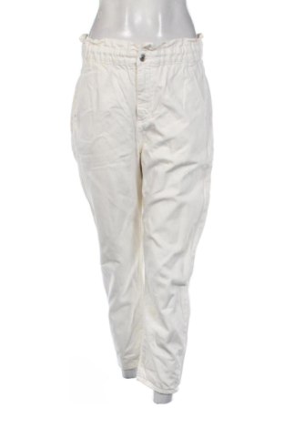 Női farmernadrág Zara, Méret M, Szín Ekrü
, Ár 5 319 Ft, #137809343