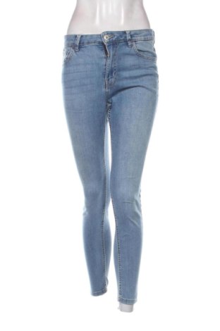 Damskie jeansy Bershka, Rozmiar S, Kolor Niebieski, Cena 63,50 zł, #137809909