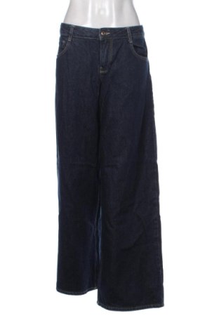 Női farmernadrág Bershka, Méret L, Szín Kék, Ár 5 319 Ft, #137811397