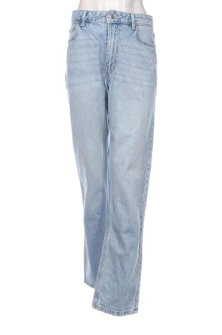 Дамски дънки Bershka, Размер M, Цвят Син, Цена 15,00 €, #137811857