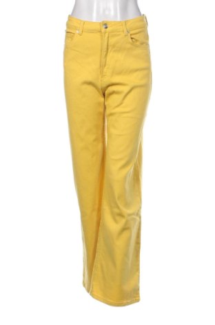 Blugi de femei H&M, Mărime M, Culoare Galben, Preț 78,74 Lei, #137813425