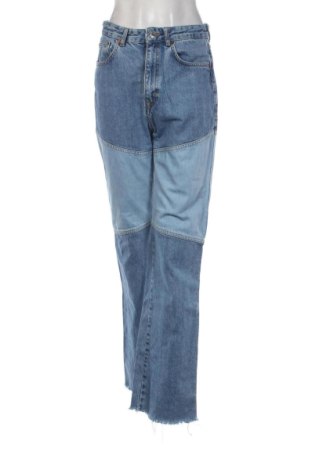 Blugi de femei Pull&Bear, Mărime M, Culoare Multicolor, Preț 77,89 Lei, #137815448