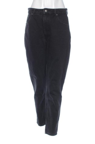 Dámské džíny  Bershka, Velikost M, Barva Černá, Cena  361,00 Kč, #137820237