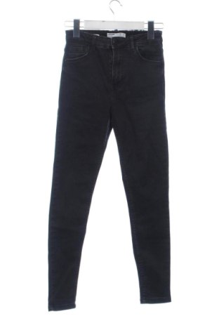 Blugi de femei Bershka, Mărime XS, Culoare Negru, Preț 78,74 Lei, #137833673