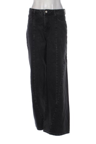 Дамски дънки Trendyol, Размер S, Цвят Черен, Цена 20,96 €, #137839567