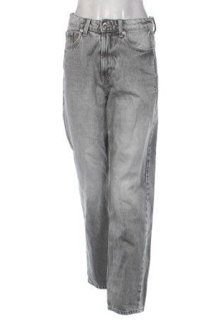 Blugi de femei H&M, Mărime S, Culoare Gri, Preț 78,00 Lei, #137841117