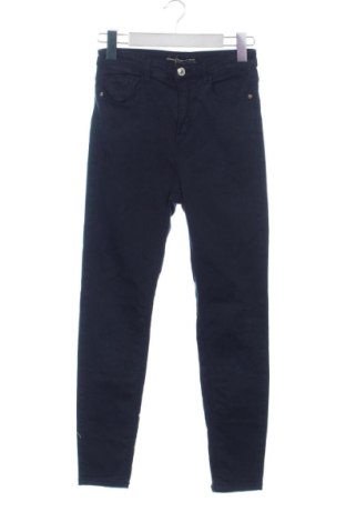 Blugi de femei Stradivarius, Mărime XS, Culoare Albastru, Preț 78,00 Lei, #137833006