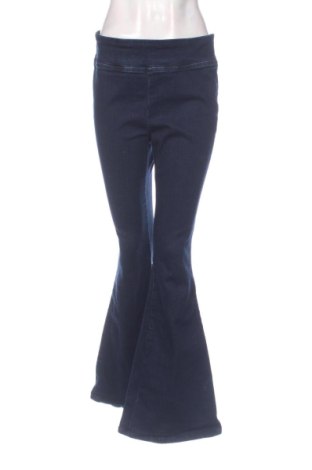 Дамски дънки Stradivarius, Размер L, Цвят Син, Цена 15,00 €, #137812390