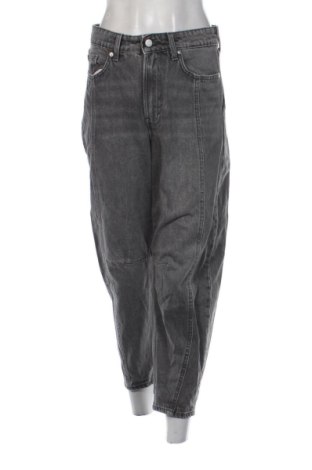 Дамски дънки H&M, Размер M, Цвят Сив, Цена 15,00 €, #137815683