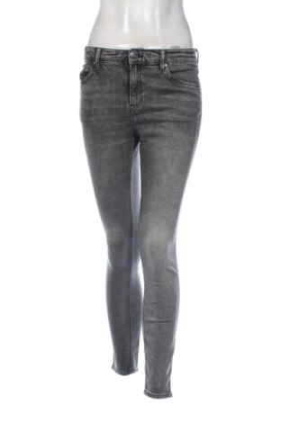 Damskie jeansy H&M, Rozmiar M, Kolor Szary, Cena 42,34 zł, #137819981