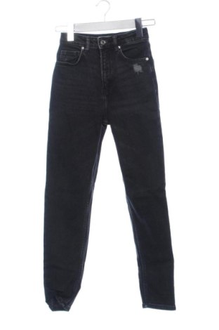 Дамски дънки Bershka, Размер XXS, Цвят Черен, Цена 15,00 €, #137852500