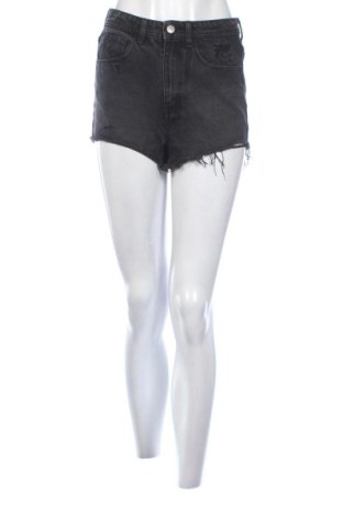 Pantaloni scurți de femei H&M, Mărime S, Culoare Negru, Preț 52,49 Lei, #137808858