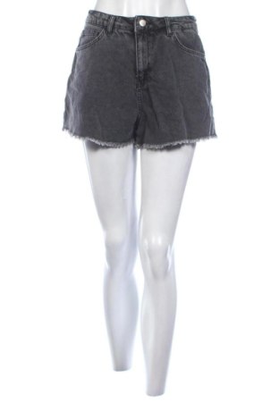 Pantaloni scurți de femei About You, Mărime M, Culoare Gri, Preț 52,49 Lei, #137808878