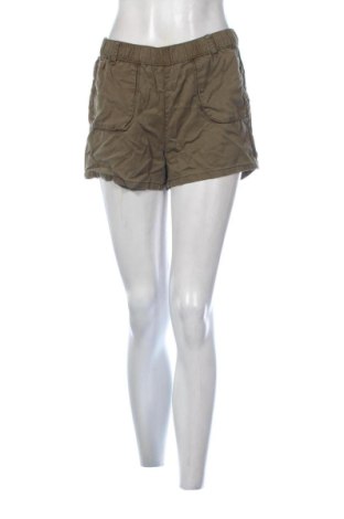 Pantaloni scurți de femei Clockhouse, Mărime L, Culoare Verde, Preț 50,84 Lei, #137823771