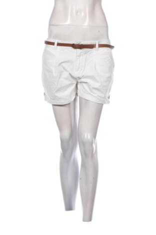 Pantaloni scurți de femei Atmosphere, Mărime L, Culoare Alb, Preț 52,49 Lei, #137833980