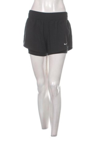 Női rövidnadrág Nike, Méret S, Szín Fekete, Ár 6 819 Ft, #137840928