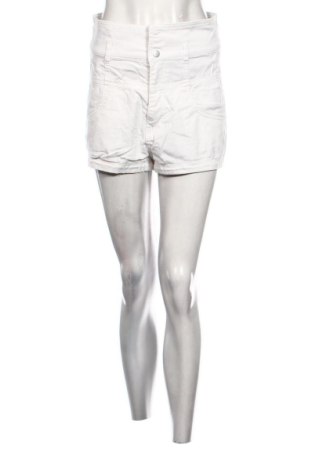 Дамски къс панталон H&M, Размер S, Цвят Бял, Цена 10,00 €, #137841923