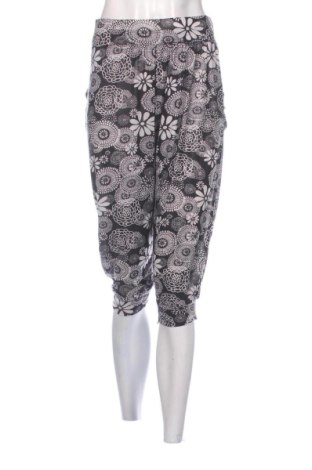 Pantaloni scurți de femei Unbranded, Mărime M, Culoare Multicolor, Preț 52,49 Lei, #137835271
