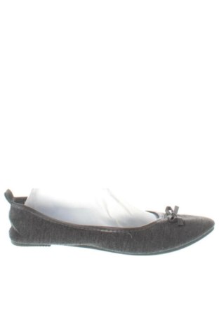Încălțăminte de damă Unbranded, Mărime 40, Culoare Gri, Preț 137,00 Lei, #137803357