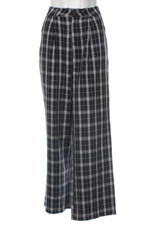 Pantaloni de femei Unbranded, Mărime M, Culoare Multicolor, Preț 78,74 Lei, #137810138