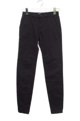 Γυναικείο παντελόνι Pull&Bear, Μέγεθος XS, Χρώμα Μαύρο, Τιμή 15,00 €, #137811366