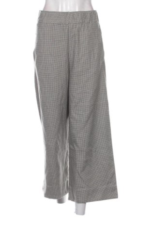 Pantaloni de femei Unbranded, Mărime L, Culoare Multicolor, Preț 78,74 Lei, #137814559