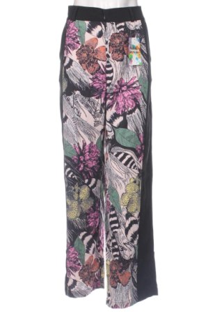 Дамски панталон Desigual, Размер L, Цвят Многоцветен, Цена 96,00 €, #137821795