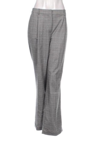 Pantaloni de femei Reserved, Mărime XL, Culoare Multicolor, Preț 78,74 Lei, #137840093