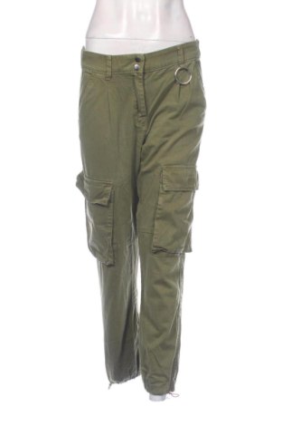Női nadrág Bershka, Méret M, Szín Zöld, Ár 5 319 Ft, #137837453