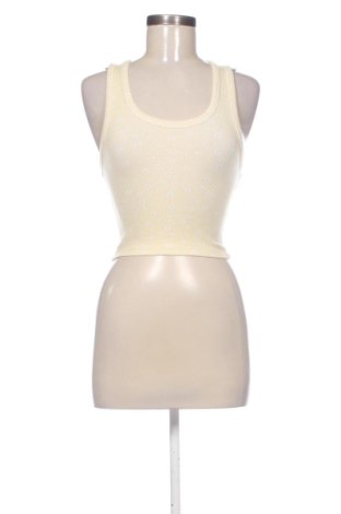 Tricou de damă Pull&Bear, Mărime S, Culoare Galben, Preț 45,65 Lei, #137817441
