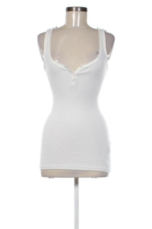 Tricou de damă Abercrombie & Fitch, Mărime XL, Culoare Alb, Preț 37,58 Lei, #137845561