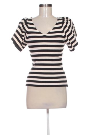Damski sweter ONLY, Rozmiar XS, Kolor Kolorowy, Cena 58,07 zł, #137859807