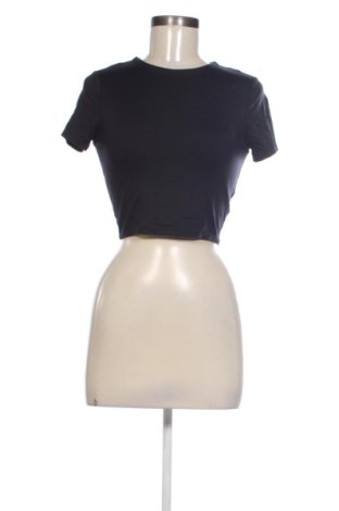 Top sport de damă. Fb Sister, Mărime S, Culoare Negru, Preț 41,99 Lei, #137855588