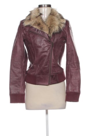 Дамско кожено яке Bershka, Размер M, Цвят Многоцветен, Цена 50,00 €, #137841835