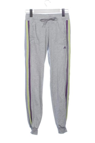 Női sport nadrág Adidas, Méret XS, Szín Szürke, Ár 7 447 Ft, #137826758