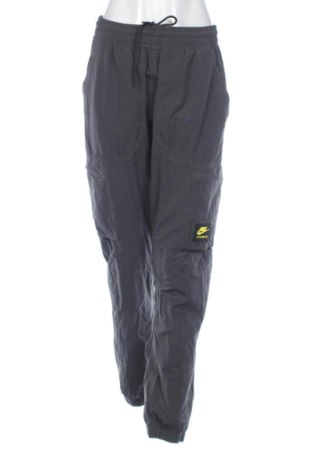 Damskie spodnie sportowe Nike, Rozmiar M, Kolor Czarny, Cena 94,99 zł, #137827763