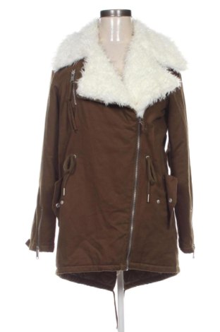 Geacă de femei Cropp, Mărime M, Culoare Maro, Preț 199,46 Lei, #137841401