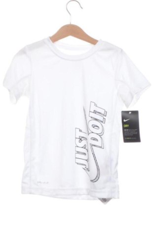 Tricou pentru copii Nike, Mărime 3-4y/ 104-110 cm, Culoare Alb, Preț 152,22 Lei, #137804706