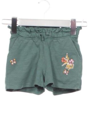 Pantaloni scurți pentru copii C&A, Mărime 4-5y/ 110-116 cm, Culoare Verde, Preț 38,00 Lei, #137813257