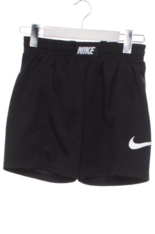 Детски къс панталон Nike, Размер 10-11y/ 146-152 см, Цвят Черен, Цена 15,50 €, #137823951