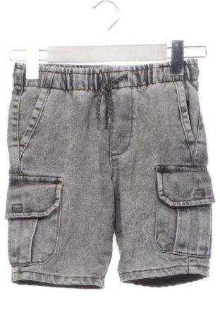 Pantaloni scurți pentru copii Unbranded, Mărime 7-8y/ 128-134 cm, Culoare Gri, Preț 32,21 Lei, #137823184