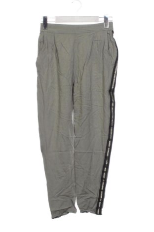 Kinderhose H&M, Größe 12-13y/ 158-164 cm, Farbe Grün, Preis € 11,00, #137804260