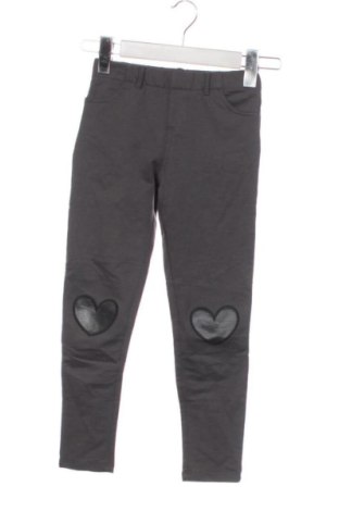 Kinder Sporthose Unbranded, Größe 5-6y/ 116-122 cm, Farbe Grau, Preis 12,78 €, #137815365
