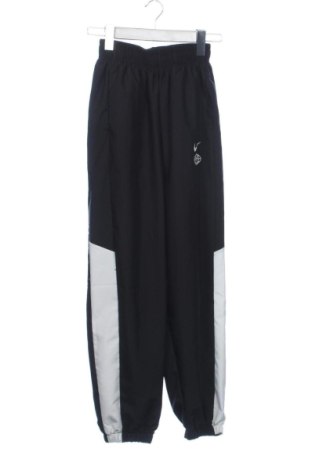 Herren Sporthose Nike, Größe XS, Farbe Mehrfarbig, Preis 25,00 €, #137835856